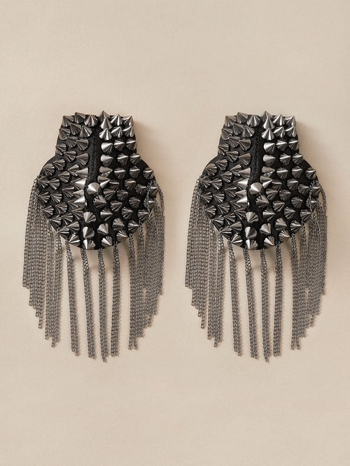 2pcs Fashionable Rivet Fringe Shoulder Epaulet Brooch Edgy Accessories